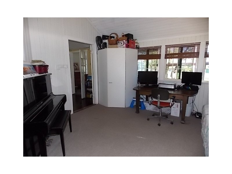 54 SHAMROCK STREET, Blackall QLD 4472