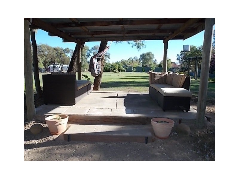 54 SHAMROCK STREET, Blackall QLD 4472