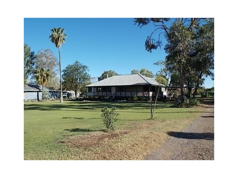 54 SHAMROCK STREET, Blackall QLD 4472