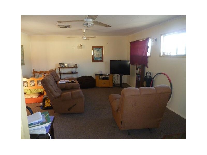 15 LEWIS ST, Roma QLD 4455