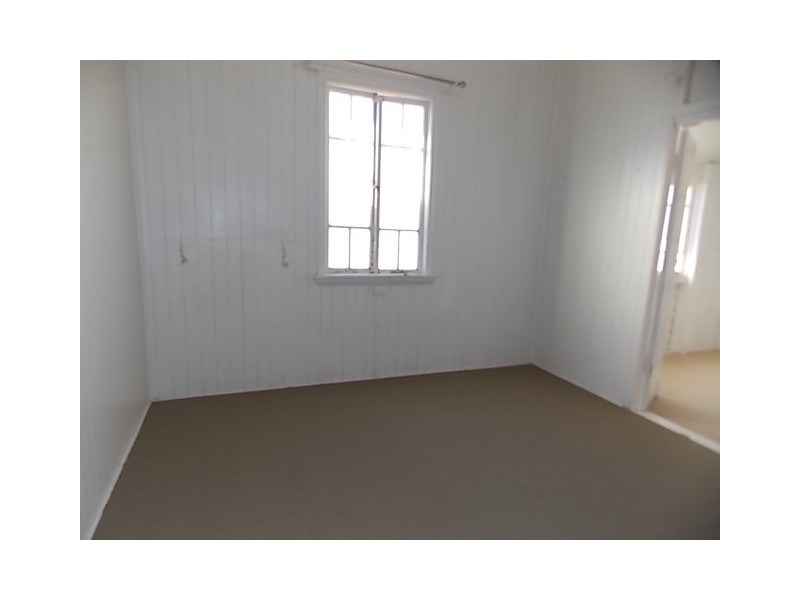 49 GARDEN STREET, Blackall QLD 4472