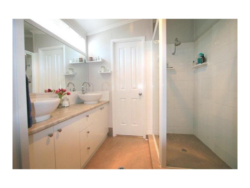 5 FERRIER ST, Roma QLD 4455