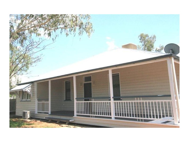 5 FERRIER ST, Roma QLD 4455