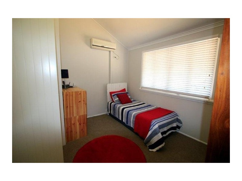 5 FERRIER ST, Roma QLD 4455