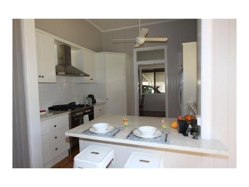 5 FERRIER ST, Roma QLD 4455