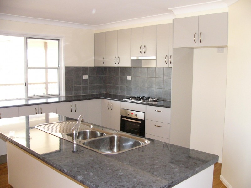 14 Bonner Street, Taroom QLD 4420