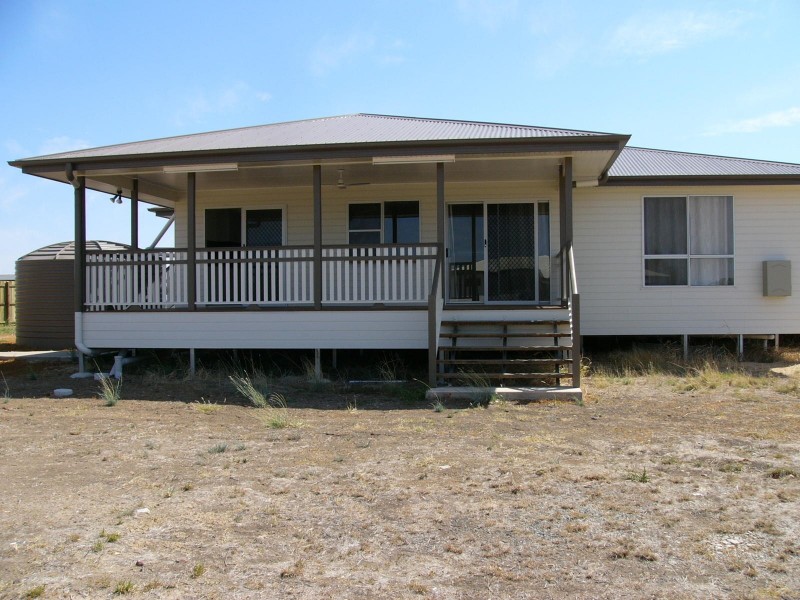 14 Bonner Street, Taroom QLD 4420