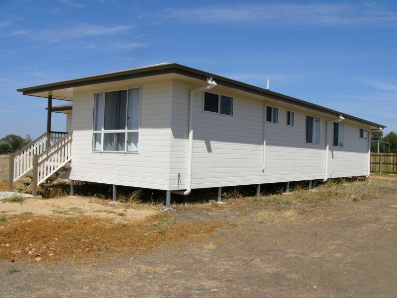 14 Bonner Street, Taroom QLD 4420