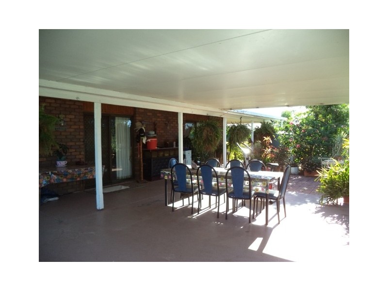 87 Edith Street, Miles QLD 4415