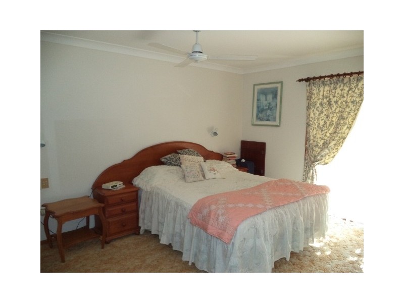 87 Edith Street, Miles QLD 4415