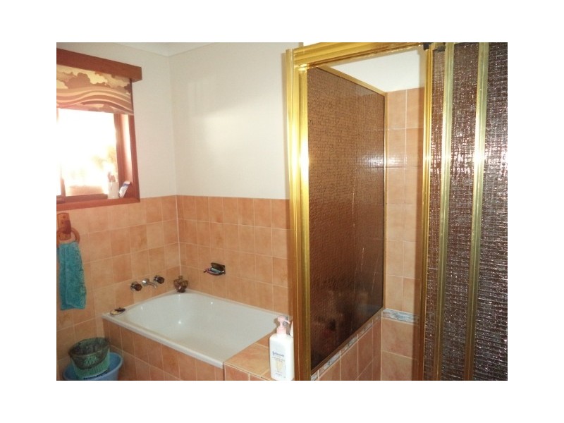 87 Edith Street, Miles QLD 4415