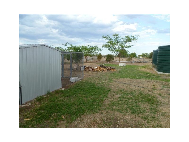 50 BUNGEWOGORAI RD, Roma QLD 4455