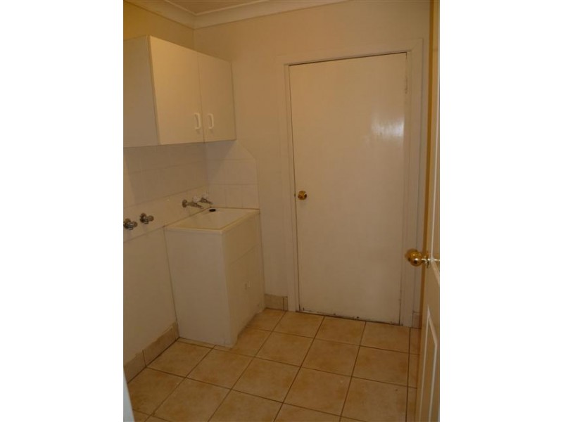 33-37 EDWARDES ST, Roma QLD 4455