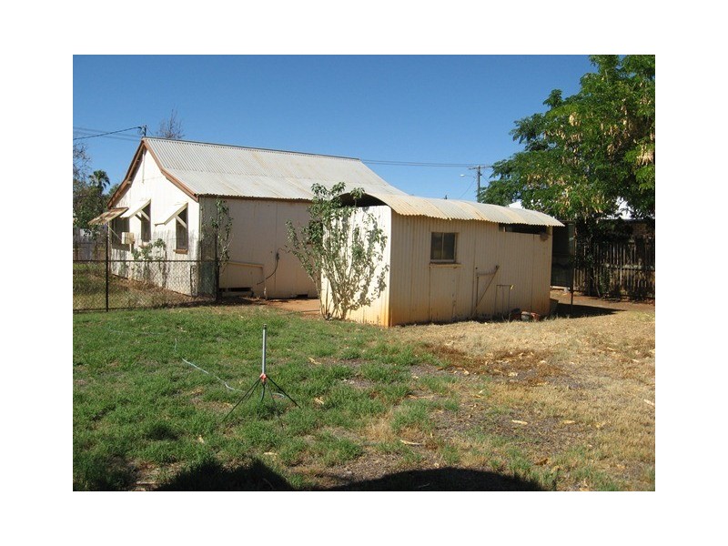 65 Boonkai Street, Quilpie QLD 4480