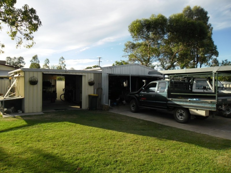 13 CENTENARY AVENUE, Miles QLD 4415