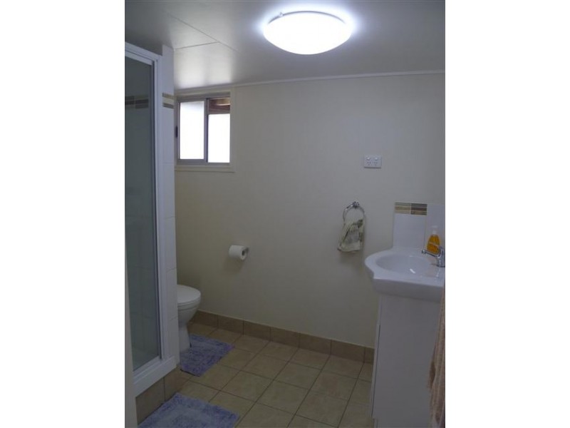 41 Northern Road, Roma QLD 4455