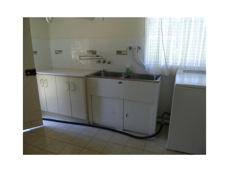 41 Northern Road, Roma QLD 4455