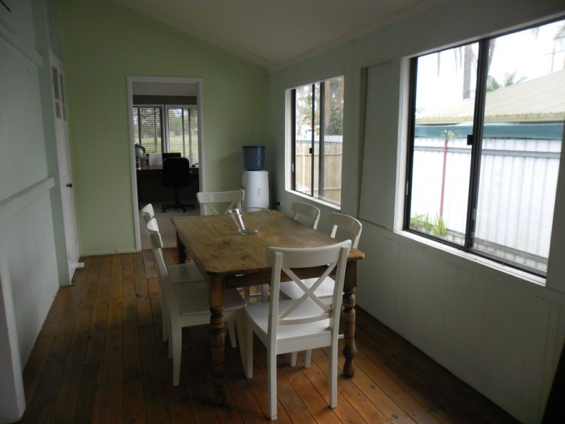 6 EDITH ST, Miles QLD 4415