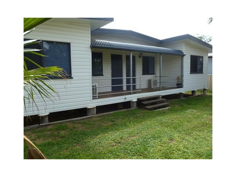 4 Eva Street, Roma QLD 4455