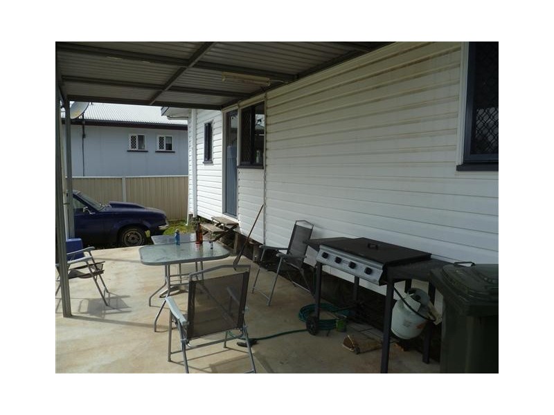 4 Eva Street, Roma QLD 4455