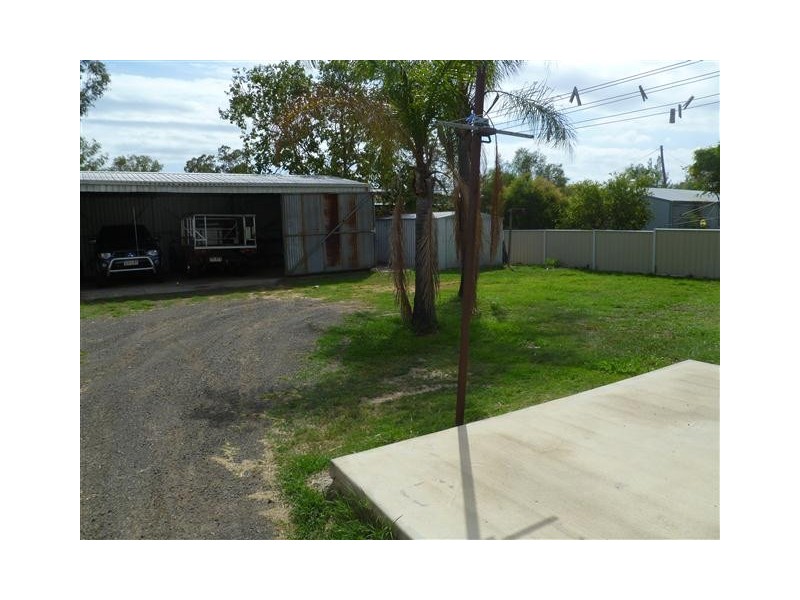4 Eva Street, Roma QLD 4455
