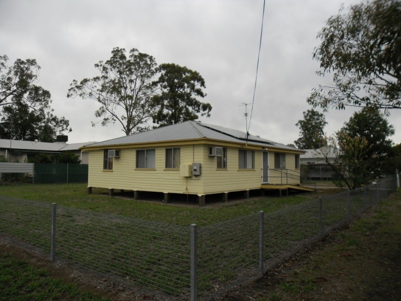 29 WALLEN STREET, Miles QLD 4415