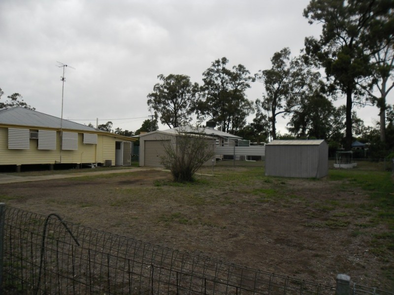 29 WALLEN STREET, Miles QLD 4415