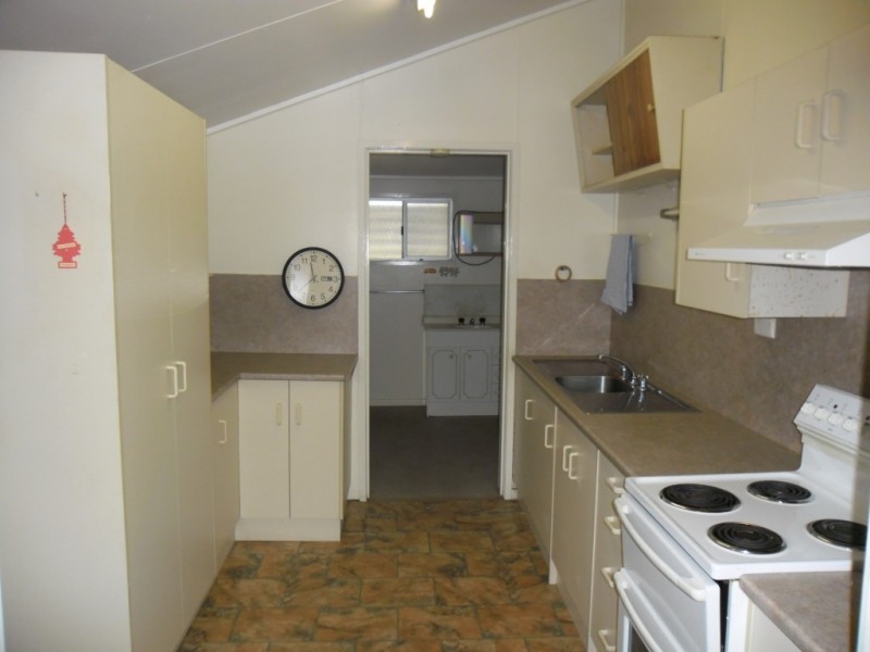 29 WALLEN STREET, Miles QLD 4415