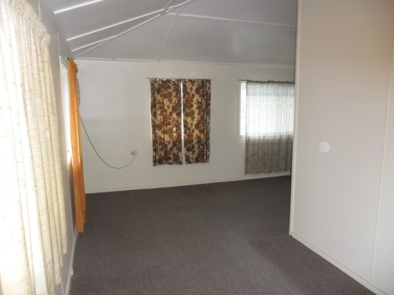 29 WALLEN STREET, Miles QLD 4415