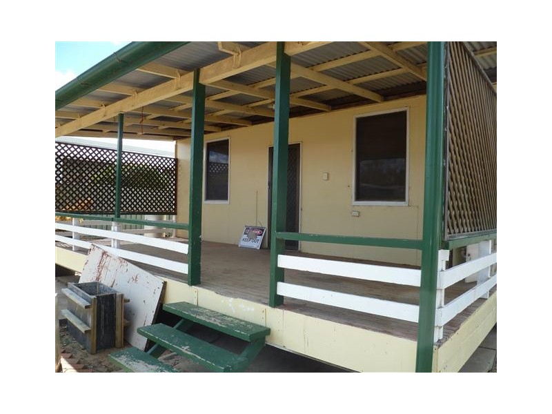 16 HOFFMAN ST, Roma QLD 4455