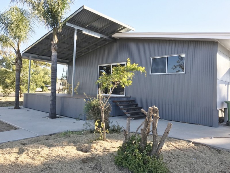 7-9 Watson Street, Roma QLD 4455