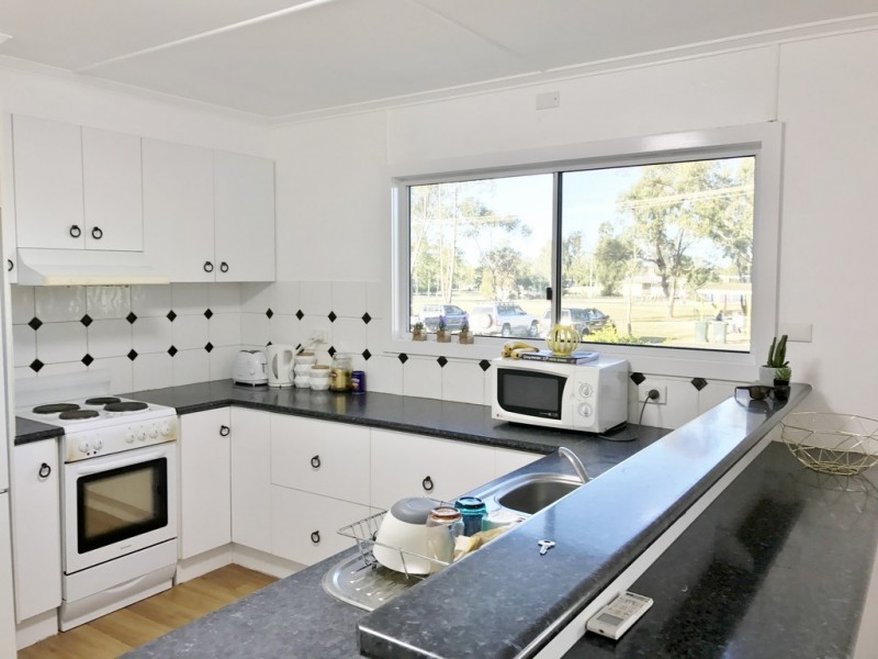 7-9 Watson Street, Roma QLD 4455