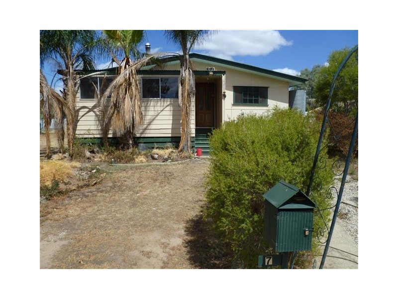 7-9 Watson Street, Roma QLD 4455