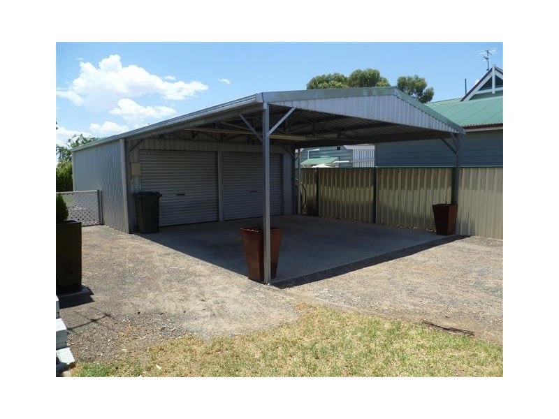 35A BOWEN ST, Roma QLD 4455