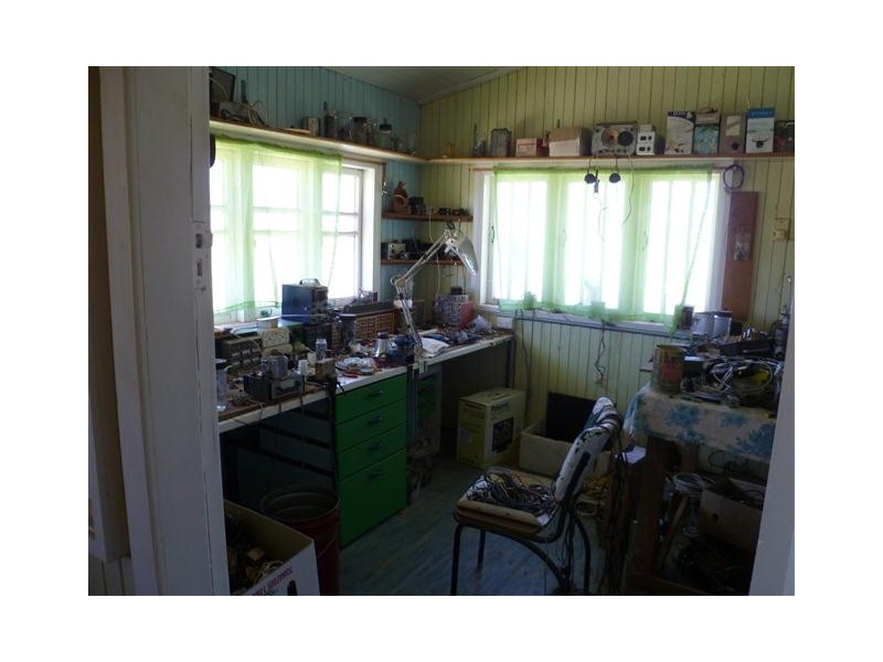 11 CREEK ST, Yuleba QLD 4427