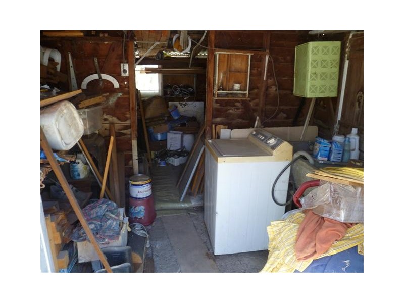 11 CREEK ST, Yuleba QLD 4427