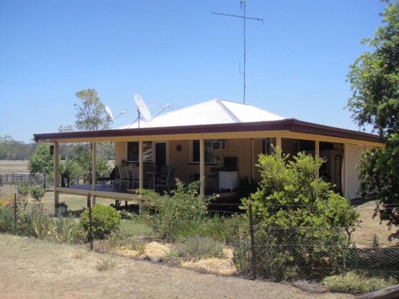 ” Lawn Hill “, Miles QLD 4415