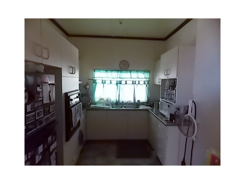 44 EDWARD STREET, Tambo QLD 4478