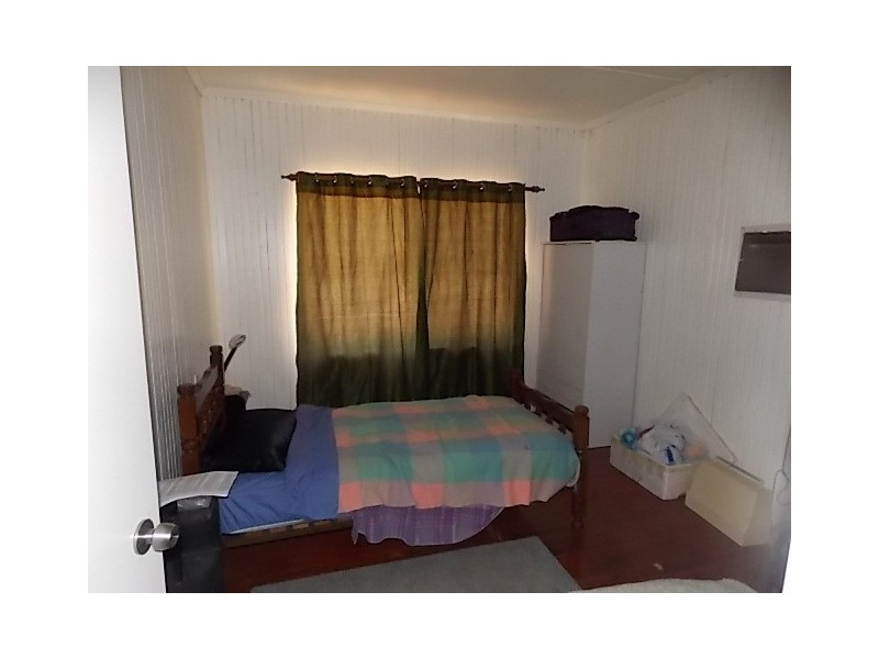 44 EDWARD STREET, Tambo QLD 4478