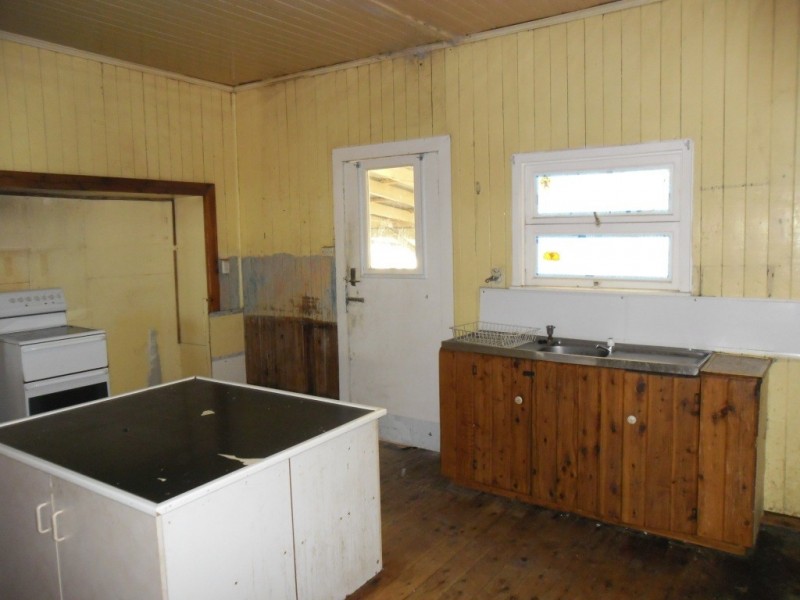 114 MURILLA STREET, Miles QLD 4415