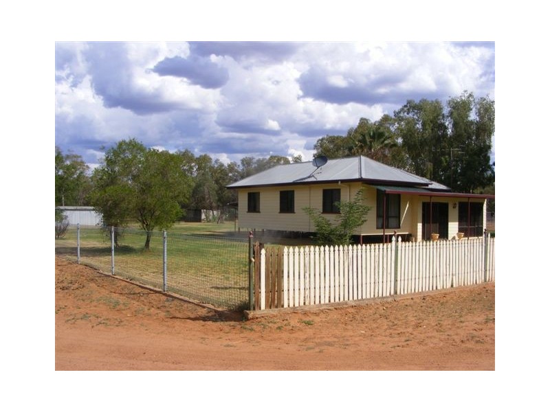 98 Wellwater Road, Charleville QLD 4470