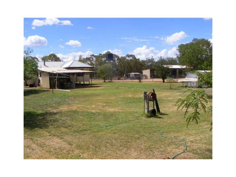 98 Wellwater Road, Charleville QLD 4470