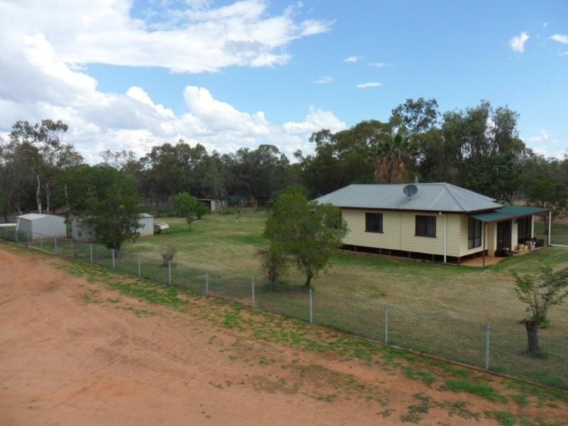 98 Wellwater Road, Charleville QLD 4470