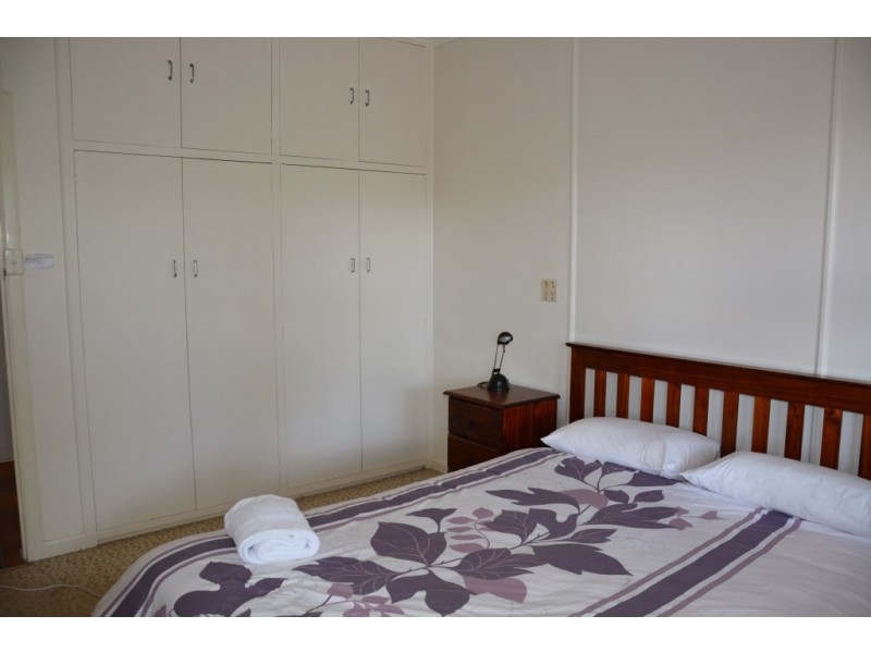 42 ELEANOR STREET, Miles QLD 4415