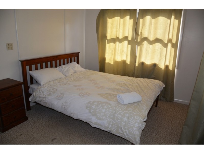 42 ELEANOR STREET, Miles QLD 4415