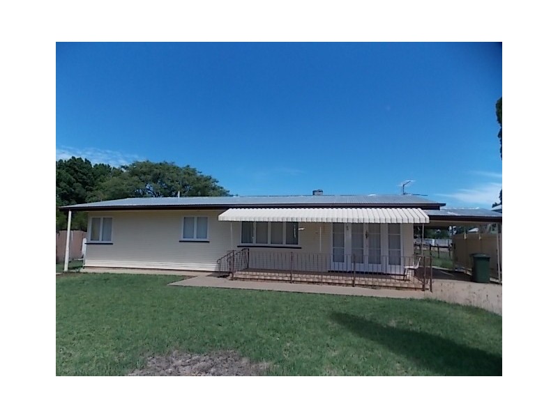 26 CLEMATIS STREET, Blackall QLD 4472