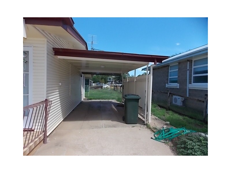 26 CLEMATIS STREET, Blackall QLD 4472