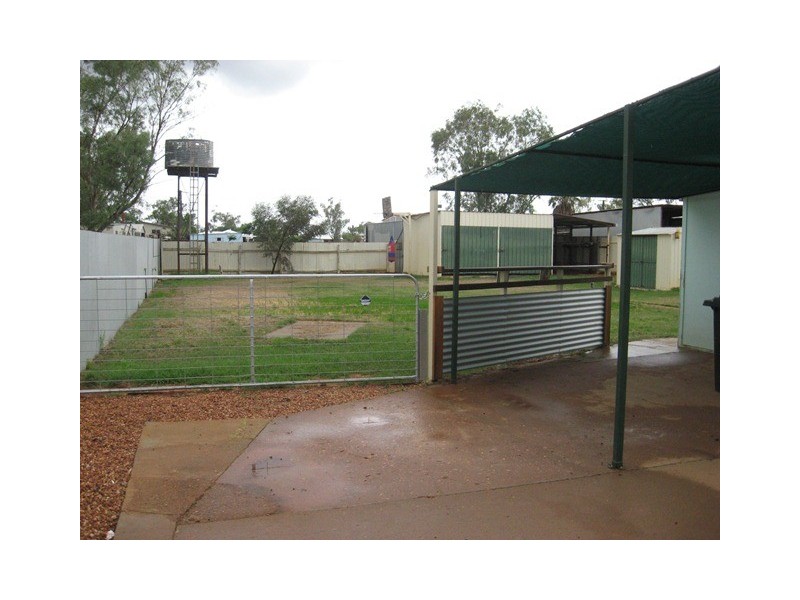 4 BROLGA STREET, Quilpie QLD 4480