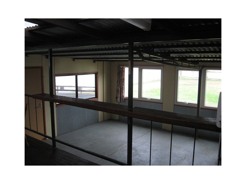 4 BROLGA STREET, Quilpie QLD 4480