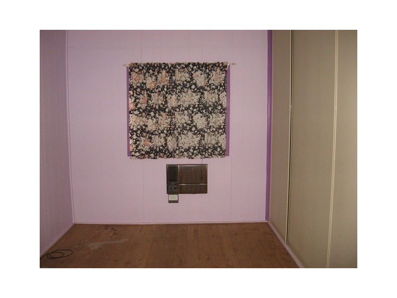 4 BROLGA STREET, Quilpie QLD 4480